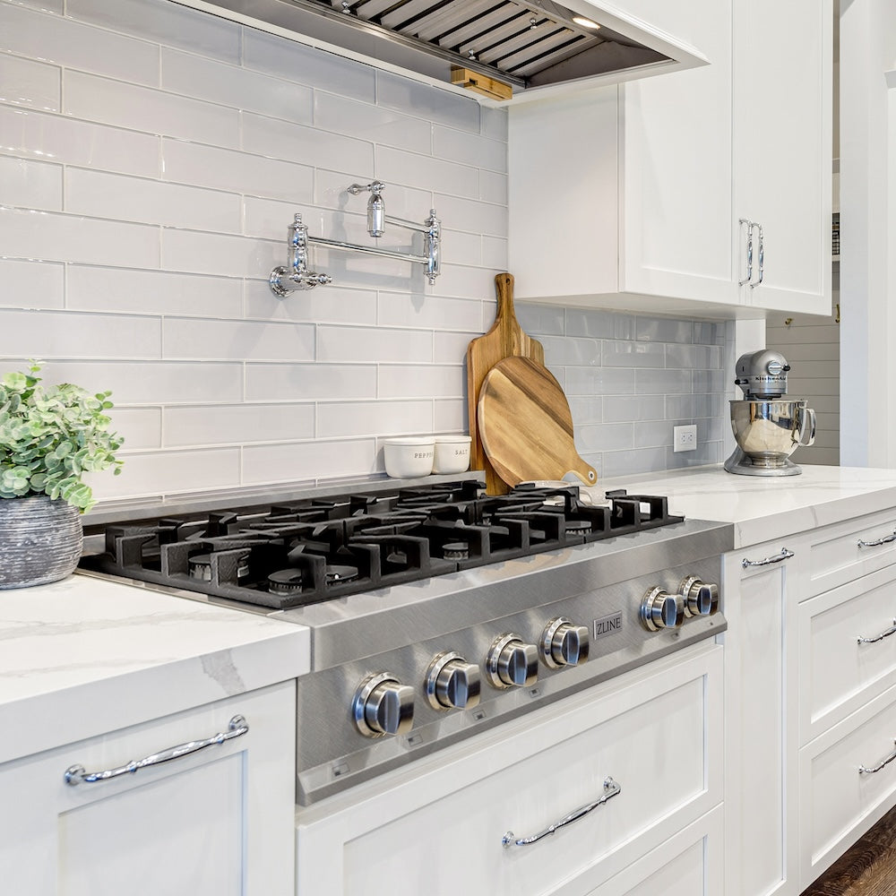 ZLINE 36 in. Legacy Gas Rangetop with 6 Burners and Porcelain Cooktop in DuraSnow® Stainless Steel (RTS-36)