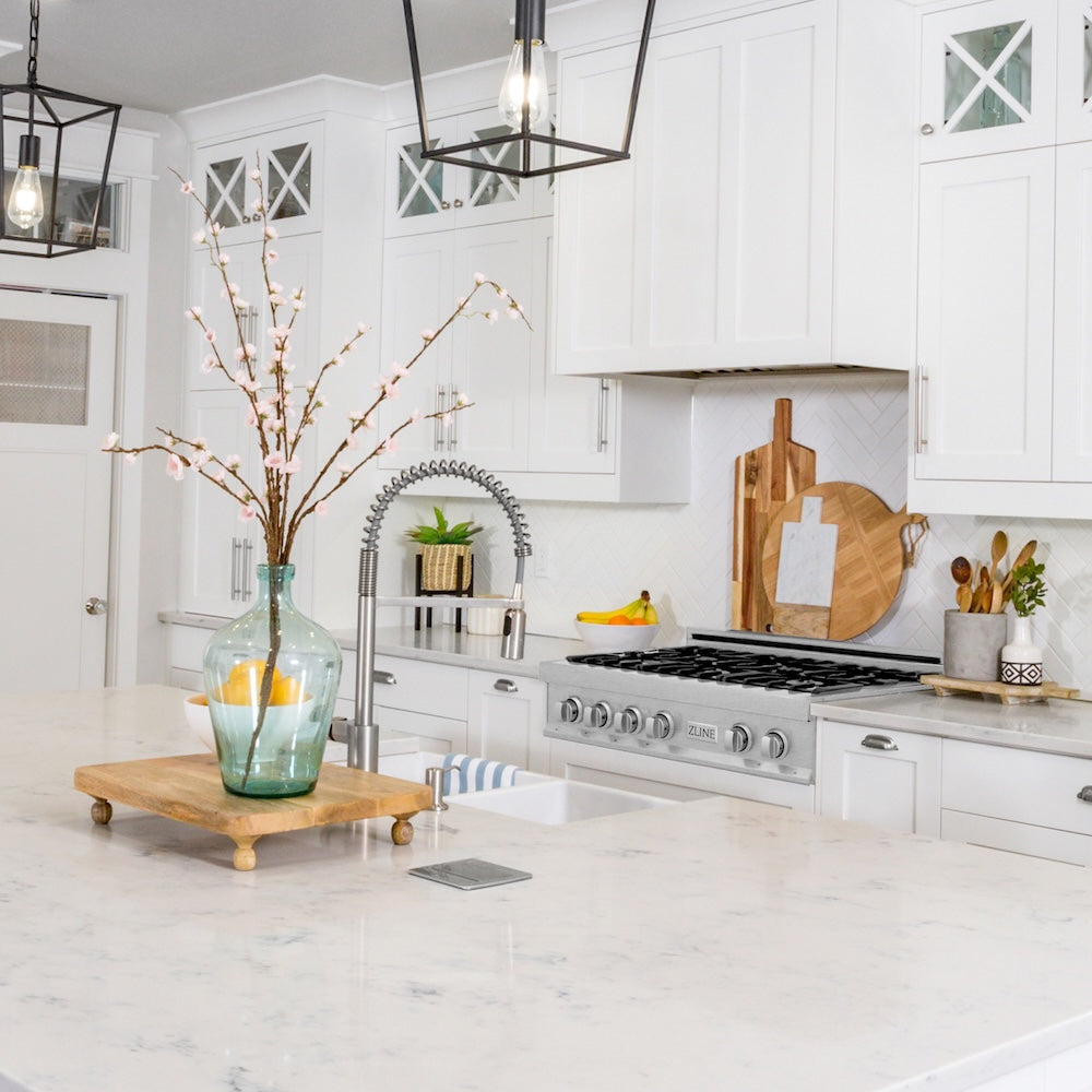 ZLINE 30 in. Legacy Gas Rangetop with 4 Burners and Porcelain Cooktop in DuraSnow® Stainless Steel (RTS-30)